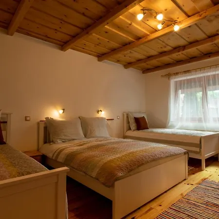 Apartamento Meszkoe Vendeghaz - *